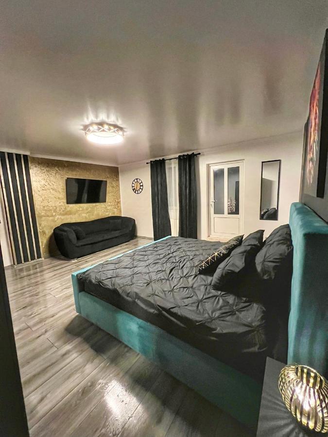 Luxor - Jacuzzi&Cozy Apartments Sibiu Exterior photo