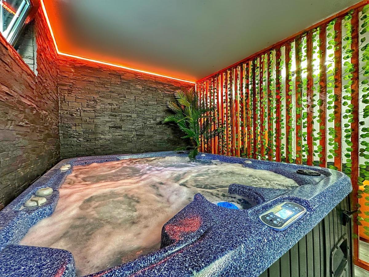 Luxor - Jacuzzi&Cozy Apartments Sibiu Exterior photo