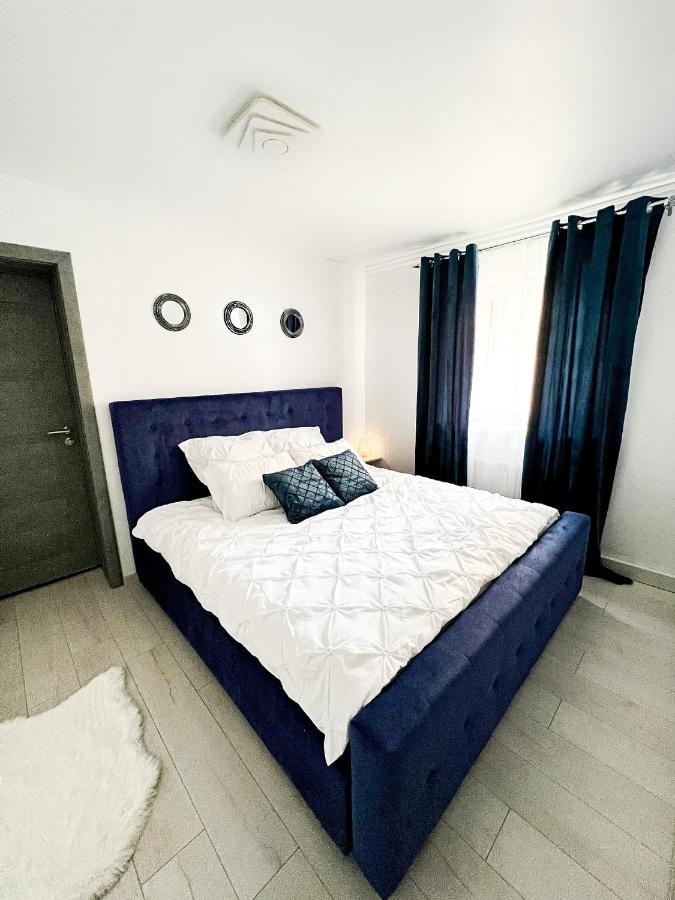 Luxor - Jacuzzi&Cozy Apartments Sibiu Exterior photo