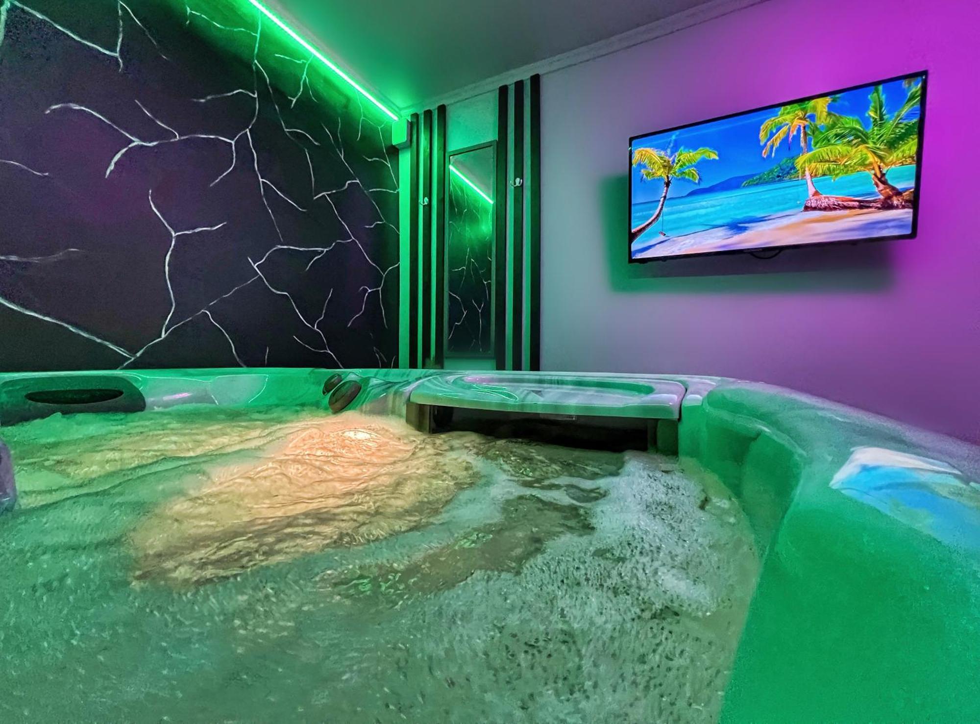 Luxor - Jacuzzi&Cozy Apartments Sibiu Exterior photo